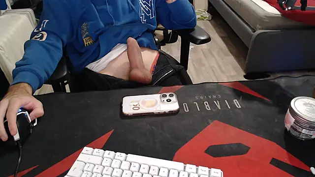 geil20CM2 online show from October 2025 07:15:01 PM