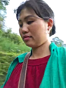 Snapshot of diamond-- chatting on July 2026 11:28:01 AM diamond-- online show from July 2026 11:28:01 AM
