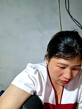 Snapshot of diamond-- chatting on April 2026 12:39:02 PM diamond-- online show from April 2026 12:39:02 PM