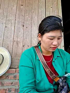 diamond-- online show from April 2026 01:29:01 AM