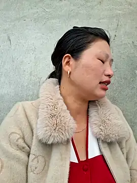 diamond-- online show from February 2026 01:07:01 AM