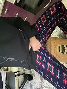 Snapshot of astoperaa chatting on January 2026 08:51:02 AM astoperaa online show from January 2026 08:51:02 AM