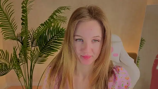 kianawhite online show from November 2025 01:49:01 AM