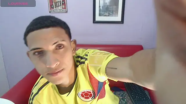 DEIV2  online show from October 2025 04:00:01 AM