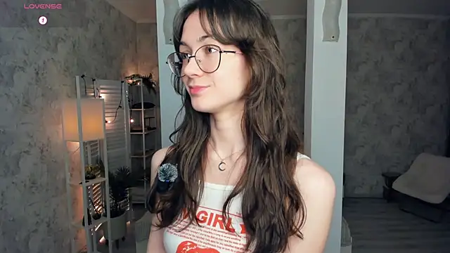 Snapshot of ReneeLippeatt chatting on November 2025 07:28:01 PM ReneeLippeatt online show from November 2025 07:28:01 PM