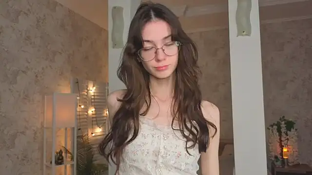 Snapshot of ReneeLippeatt chatting on September 2025 07:20:02 PM ReneeLippeatt online show from September 2025 07:20:02 PM