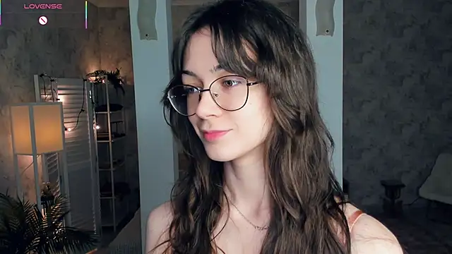 Snapshot of ReneeLippeatt chatting on November 2025 07:14:02 PM ReneeLippeatt online show from November 2025 07:14:02 PM