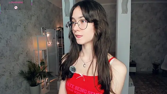 Snapshot of ReneeLippeatt chatting on November 2025 07:46:02 PM ReneeLippeatt online show from November 2025 07:46:02 PM