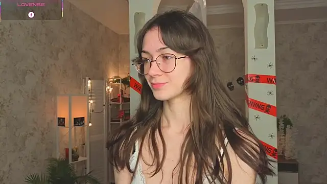 Snapshot of ReneeLippeatt chatting on November 2025 07:08:02 PM ReneeLippeatt online show from November 2025 07:08:02 PM