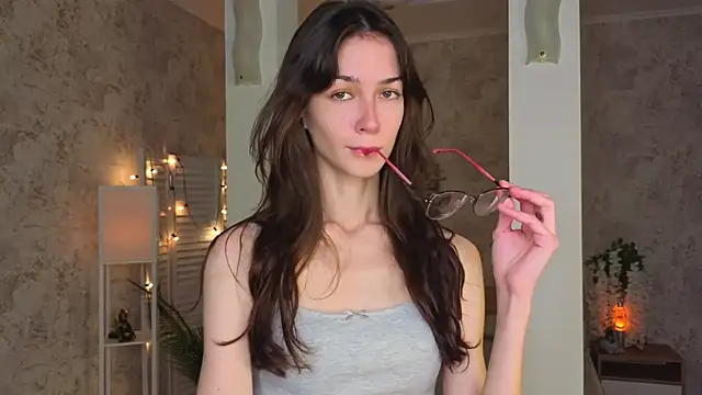 Snapshot of ReneeLippeatt chatting on October 2025 07:17:01 PM ReneeLippeatt online show from October 2025 07:17:01 PM