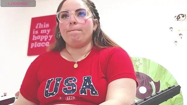 AmandaaWats online show from May 2026 02:17:02 PM