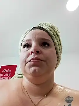 AmandaaWats online show from May 2026 10:27:01 PM