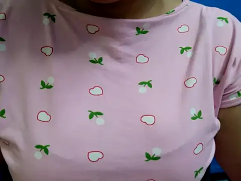 Snapshot of tamilqueenbaby chatting on October 2025 11:57:02 PM tamilqueenbaby online show from October 2025 11:57:02 PM