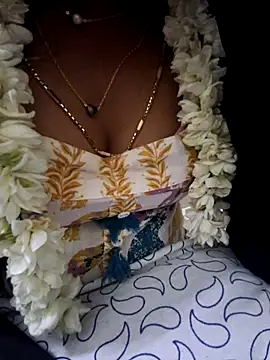 jasminetaml online show from October 2025 07:04:01 PM