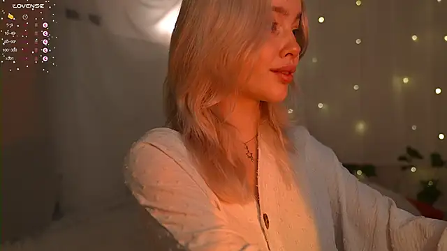 Snapshot of mother__of__dragons chatting on September 2025 09:32:02 PM mother of dragons online show from September 2025 09:32:02 PM