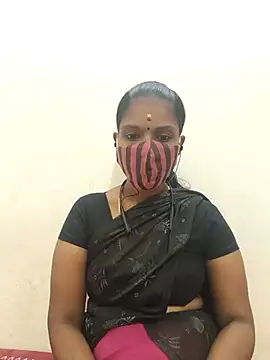 Snapshot of Tamil_Yalini12 chatting on October 2025 04:46:01 AM Tamil Yalini12 online show from October 2025 04:46:01 AM
