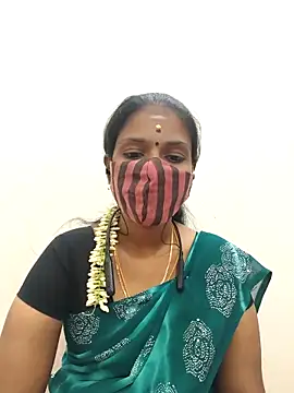 Snapshot of Tamil_Yalini12 chatting on October 2025 07:51:01 PM Tamil Yalini12 online show from October 2025 07:51:01 PM