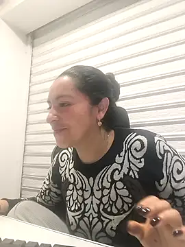 Alisson Stonee online show from February 2026 06:06:02 PM