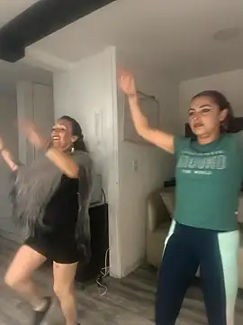 Alisson Stonee online show from April 2026 12:01:01 AM