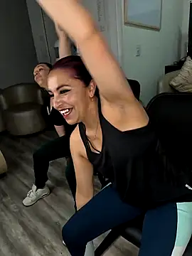 Alisson Stonee online show from April 2026 10:39:02 PM