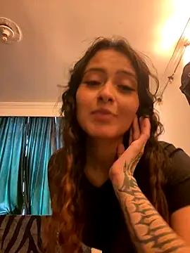 Camila Nyx online show from December 2025 08:13:01 PM