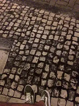 tiago1981pt online show from September 2025 08:59:01 PM