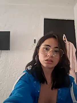 Snapshot of Akane24 chatting on September 2025 10:50:02 PM Akane24 online show from September 2025 10:50:02 PM