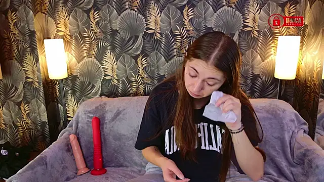 Charming LIA online show from October 2025 07:51:02 AM