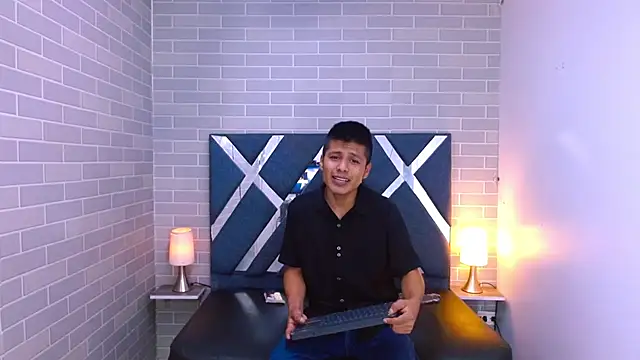 marcus hans  online show from November 2025 07:28:01 PM