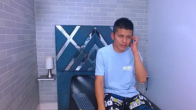 marcus hans  online show from November 2025 04:33:02 PM