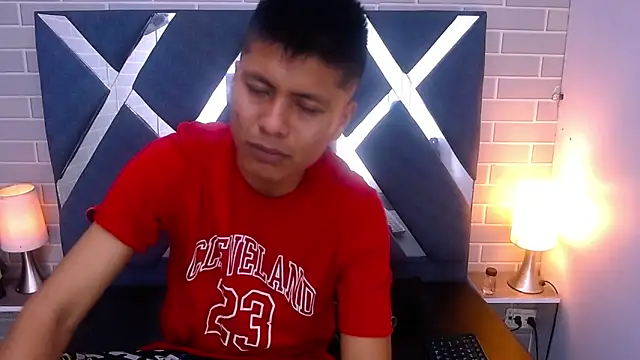 marcus hans  online show from December 2025 05:52:02 PM