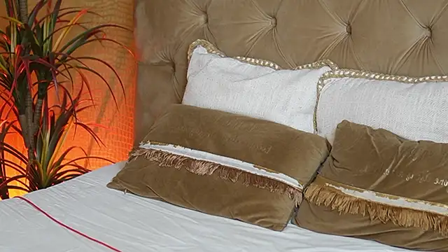 TiffanyTaboo online show from February 2026 10:21:02 PM