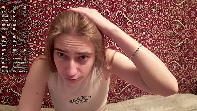 Snapshot of ivetabloom chatting on November 2025 03:01:01 PM ivetabloom online show from November 2025 03:01:01 PM