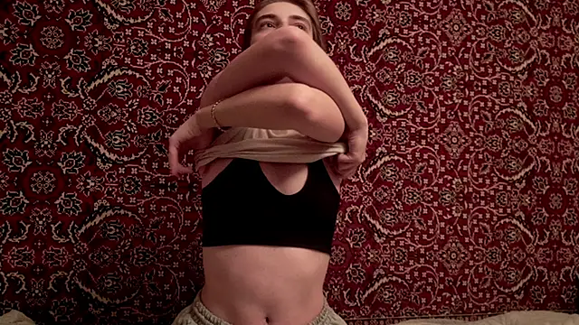 Snapshot of ivetabloom chatting on November 2025 02:51:02 PM ivetabloom online show from November 2025 02:51:02 PM