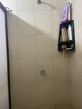 xoxo milk online show from February 2026 09:37:02 PM