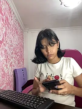 xoxo milk online show from February 2026 09:33:02 PM