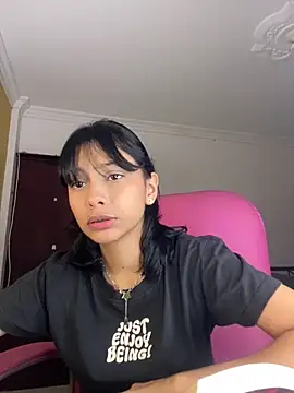 xoxo milk online show from December 2025 05:23:02 PM