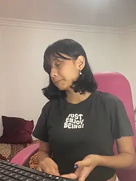 xoxo milk online show from February 2026 01:39:01 AM