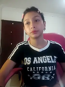 xoxo milk online show from November 2025 04:23:02 PM