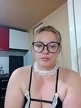 Mommygetnaughty online show from October 2025 09:14:02 PM