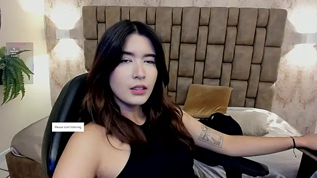 emiilyy cute online show from September 2025 12:11:02 PM