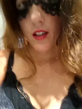 Naughty-Layla online show from October 2025 05:55:02 AM