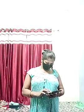 Snapshot of School_medam chatting on October 2025 03:45:02 PM School medam online show from October 2025 03:45:02 PM