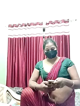 Snapshot of School_medam chatting on November 2025 04:43:02 PM School medam online show from November 2025 04:43:02 PM