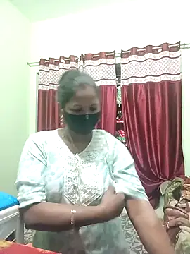 Snapshot of School_medam chatting on November 2025 12:11:02 AM School medam online show from November 2025 12:11:02 AM