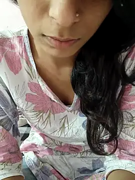 anayahotty online show from October 2025 04:17:01 PM