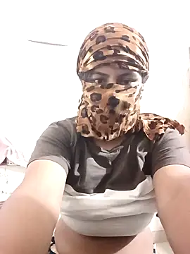 Snapshot of Shazfairy chatting on November 2025 08:02:01 PM Shazfairy online show from November 2025 08:02:01 PM