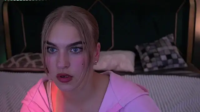 AlinaLiii online show from November 2025 08:58:02 PM