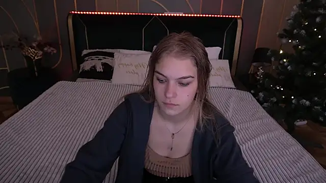 AlinaLiii online show from January 2026 06:42:01 AM