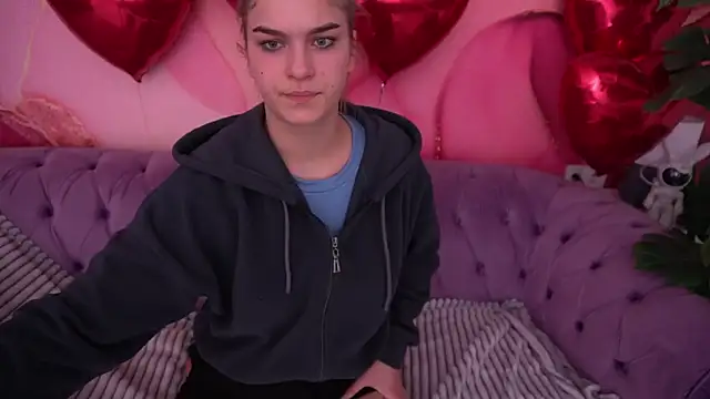 AlinaLiii online show from February 2026 03:21:01 PM